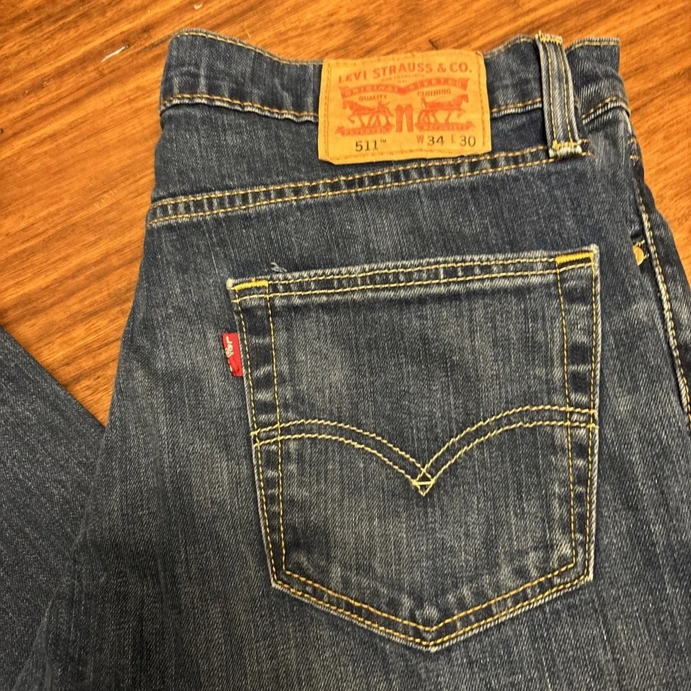 Levi's 511 Slim Straight Jeans Mens 34x30 Blue Denim Medium Wash Casual Classic‎